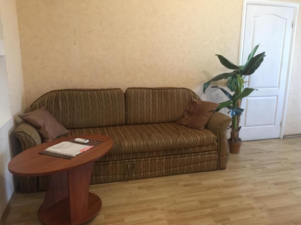 Apartment Near Train Station And Close To City Center Киев Экстерьер фото