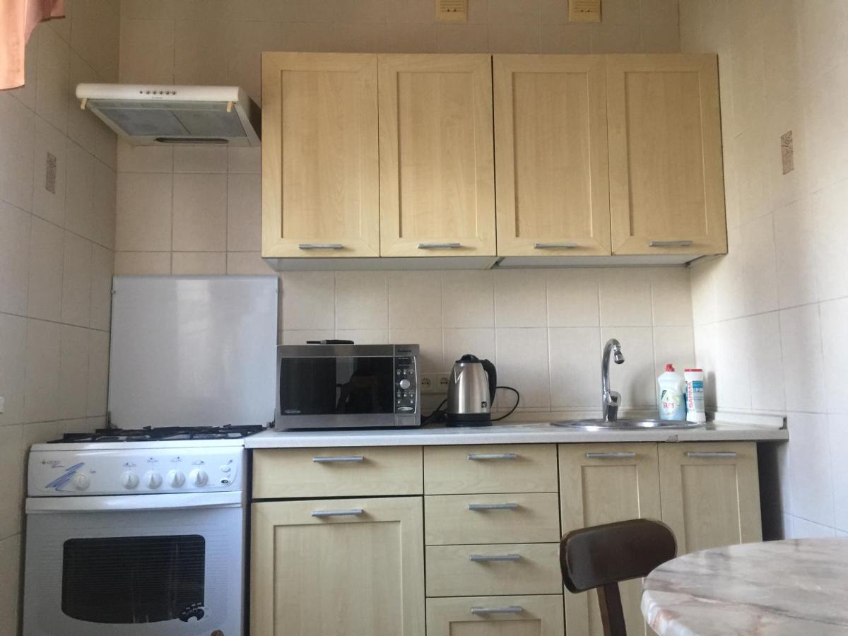 Apartment Near Train Station And Close To City Center Киев Экстерьер фото